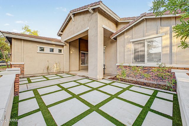 2975 E COMSTOCK Drive, Gilbert, AZ 85296