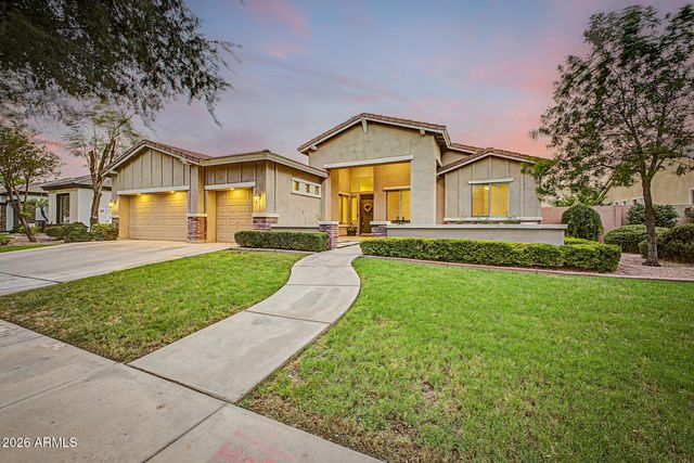 2975 E COMSTOCK Drive, Gilbert, AZ 85296