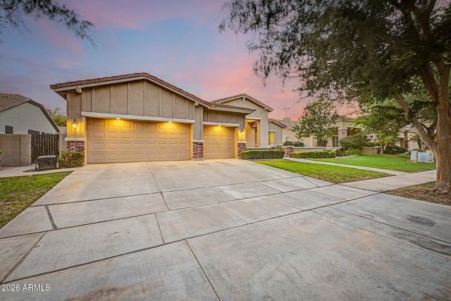 2975 E COMSTOCK Drive, Gilbert, AZ 85296