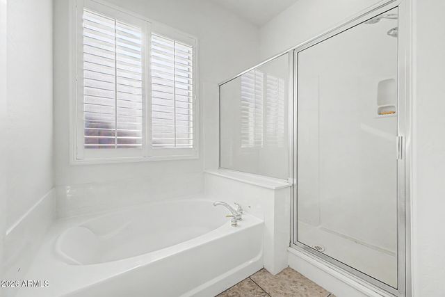 2975 E COMSTOCK Drive, Gilbert, AZ 85296