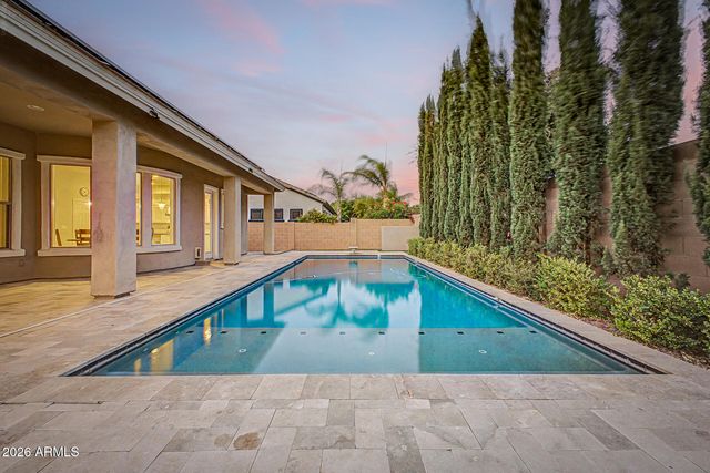 2975 E COMSTOCK Drive, Gilbert, AZ 85296