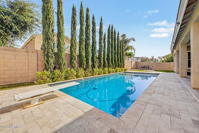 2975 E COMSTOCK Drive, Gilbert, AZ 85296