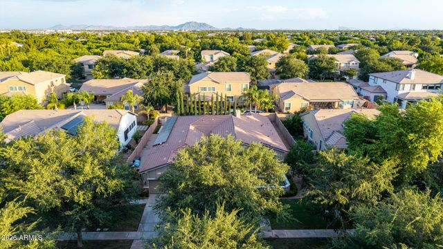 2975 E COMSTOCK Drive, Gilbert, AZ 85296