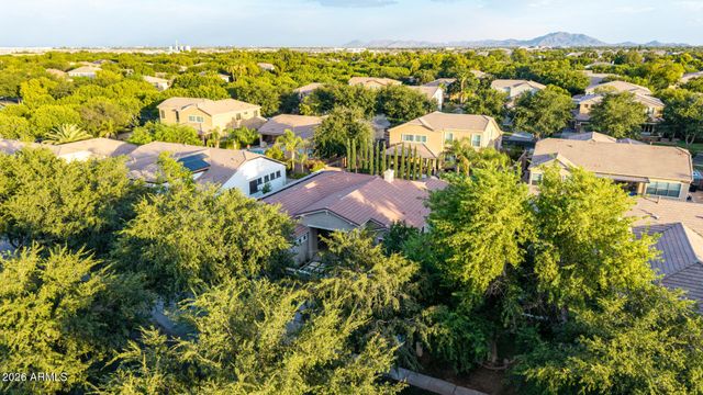 2975 E COMSTOCK Drive, Gilbert, AZ 85296