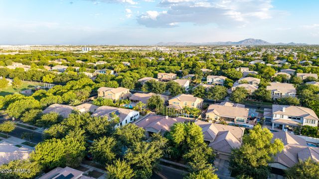 2975 E COMSTOCK Drive, Gilbert, AZ 85296