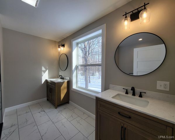 N3846 Traders Mine Road, Iron Mountain, MI 49801