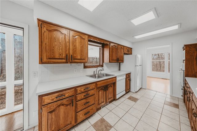 1 Basore Circle, Bella Vista, AR 72715