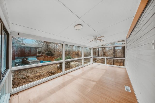 1 Basore Circle, Bella Vista, AR 72715