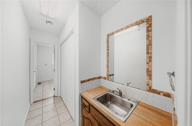 1 Basore Circle, Bella Vista, AR 72715