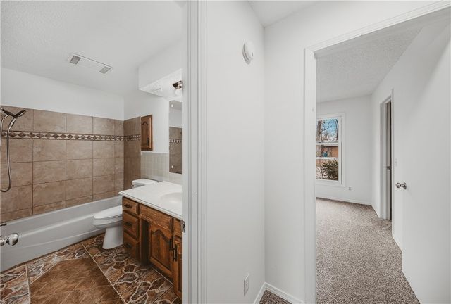 1 Basore Circle, Bella Vista, AR 72715