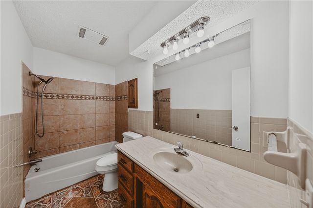 1 Basore Circle, Bella Vista, AR 72715