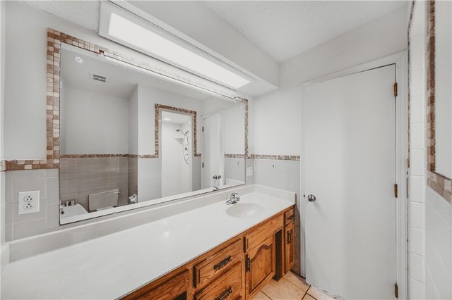 1 Basore Circle, Bella Vista, AR 72715