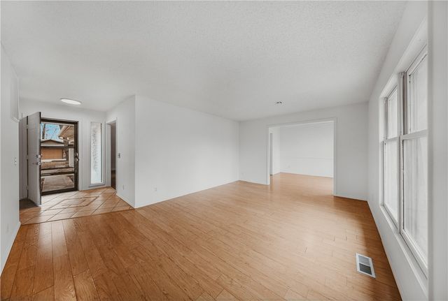 1 Basore Circle, Bella Vista, AR 72715