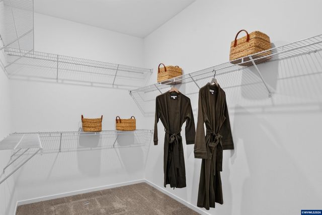 1065 Clemson St, Woodburn, OR 97071