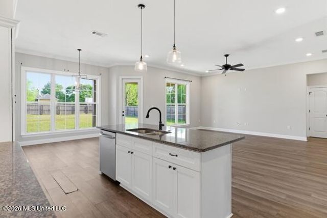 115 Coastal Oak, Hattiesburg, MS 39402