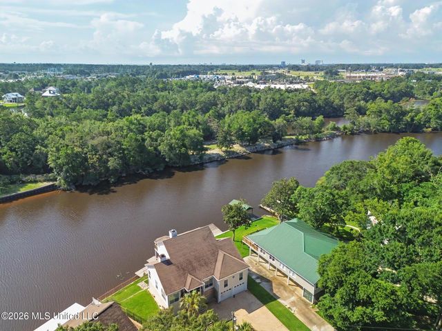 3487 Wells Ferry Cove, Biloxi, MS 39532