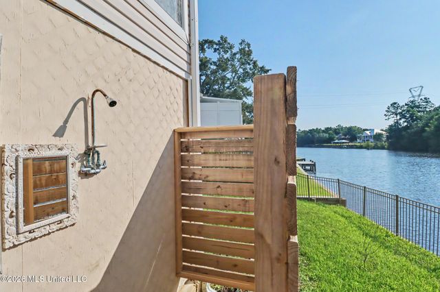 3487 Wells Ferry Cove, Biloxi, MS 39532