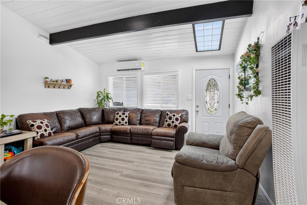 Image 11 of property listing at 15912 Rexroth Street, Mojave, CA 93501