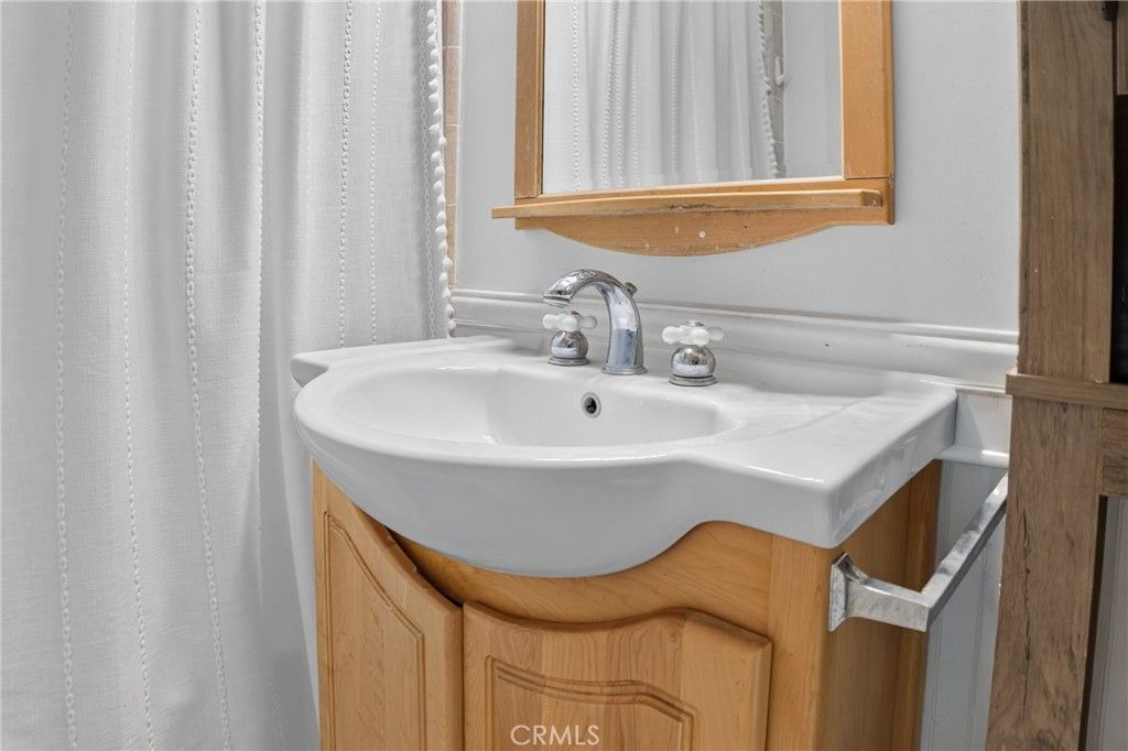 Image 19 of property listing at 15912 Rexroth Street, Mojave, CA 93501