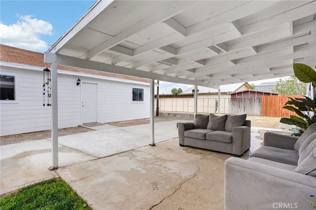 Image 23 of property listing at 15912 Rexroth Street, Mojave, CA 93501