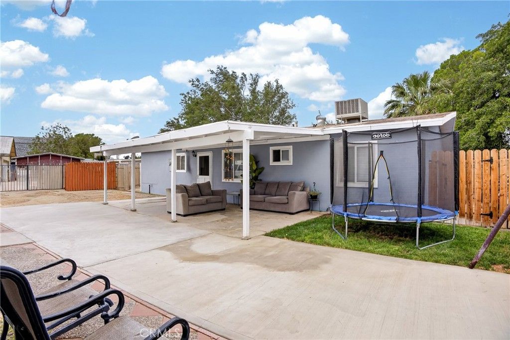 Image 26 of property listing at 15912 Rexroth Street, Mojave, CA 93501