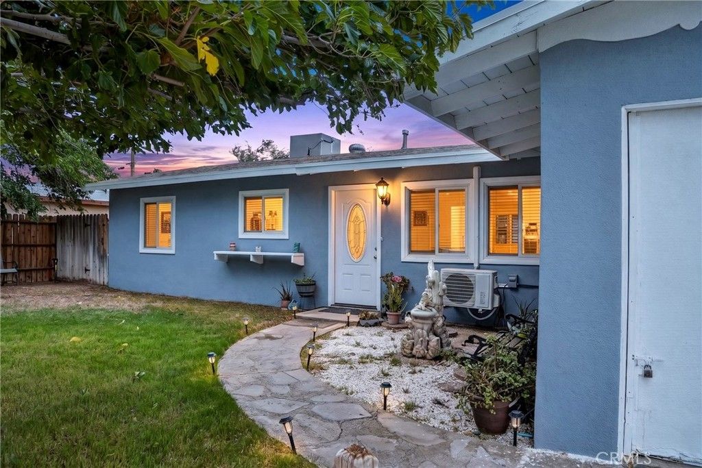 Image 30 of property listing at 15912 Rexroth Street, Mojave, CA 93501