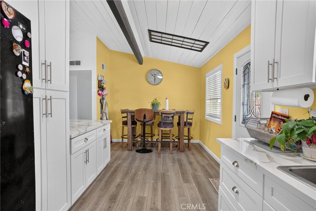 Image 8 of property listing at 15912 Rexroth Street, Mojave, CA 93501