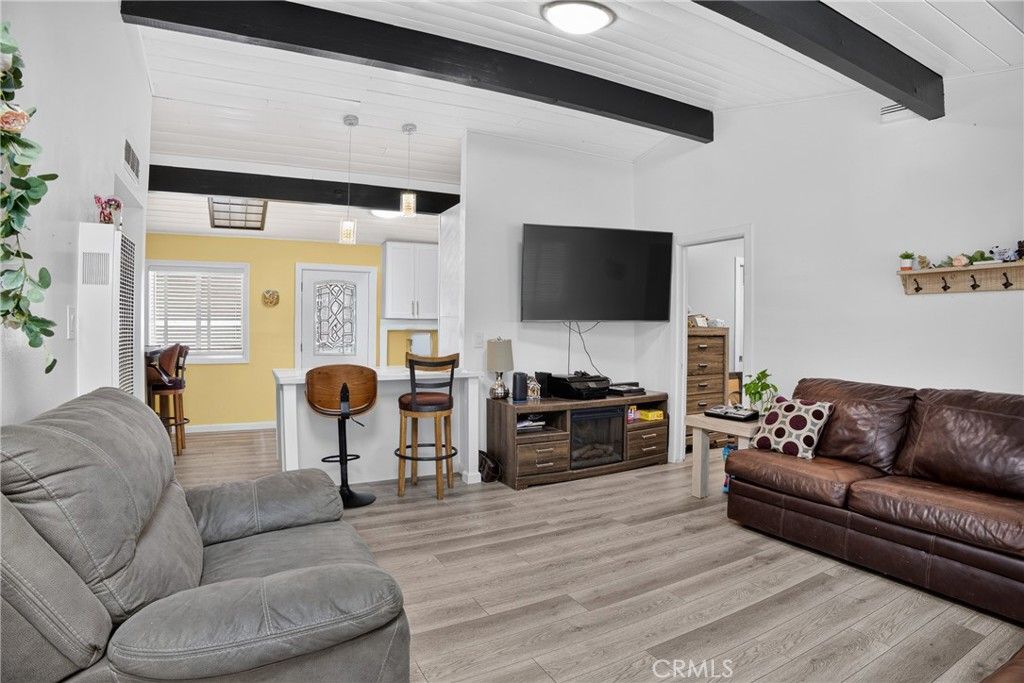 Image 9 of property listing at 15912 Rexroth Street, Mojave, CA 93501