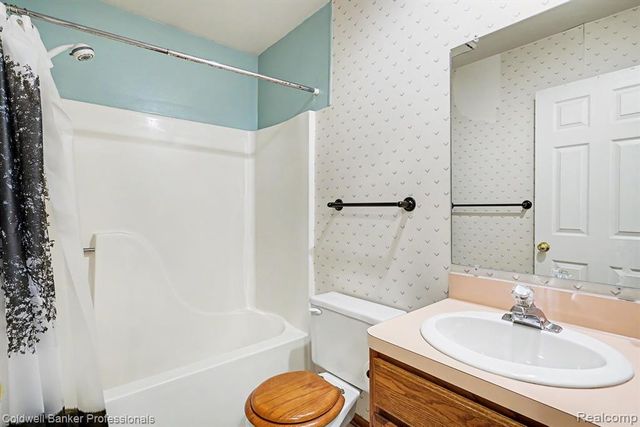 1083 Shalin Drive, Davison, MI 48423