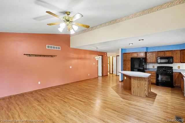 1083 Shalin Drive, Davison, MI 48423