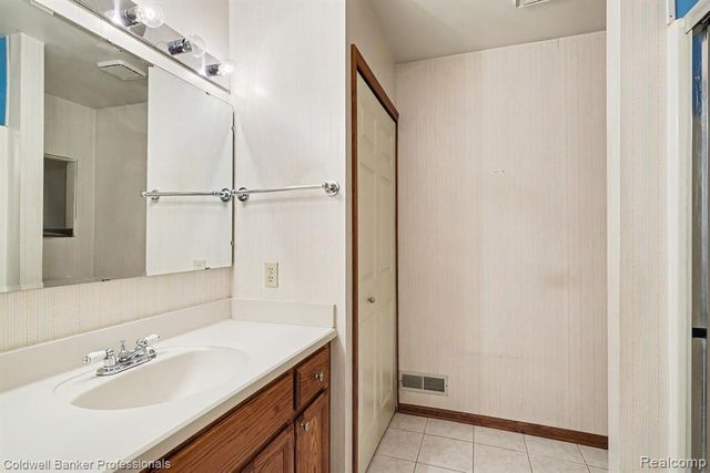 1083 Shalin Drive, Davison, MI 48423