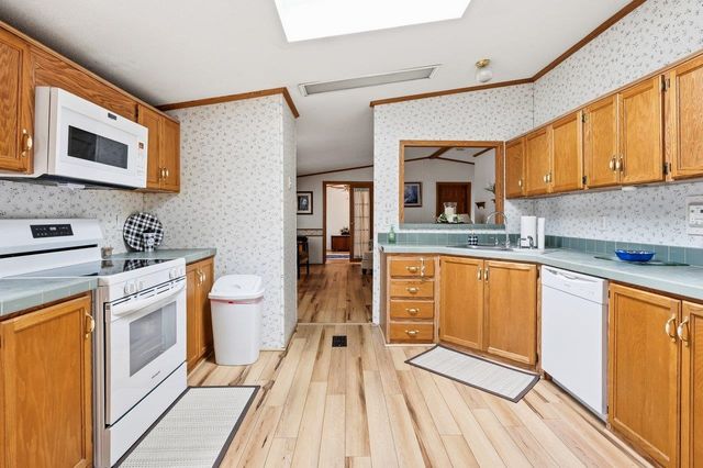 10 Lark Lane, Rochester, NH 03868