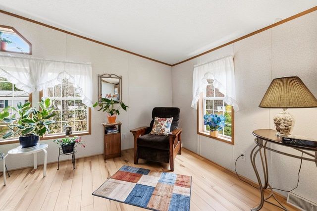 10 Lark Lane, Rochester, NH 03868