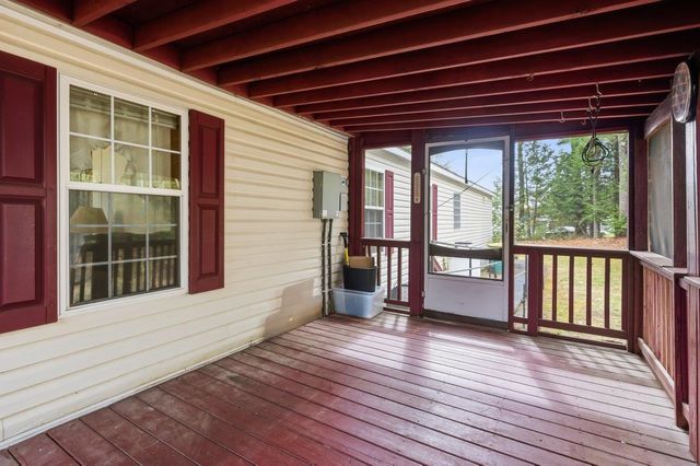 10 Lark Lane, Rochester, NH 03868