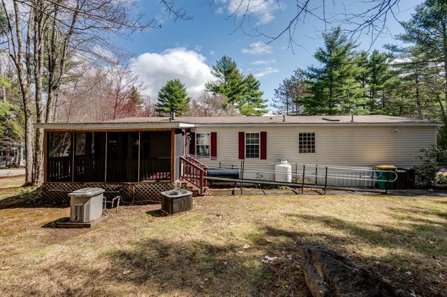 10 Lark Lane, Rochester, NH 03868