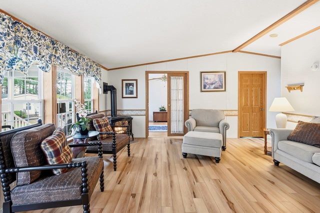 10 Lark Lane, Rochester, NH 03868
