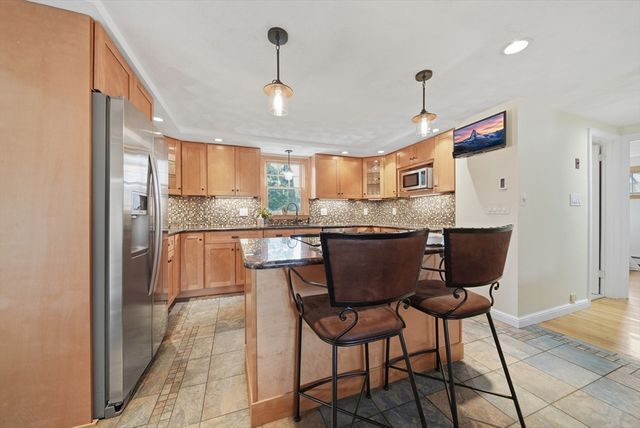 1 Summit Terrace, Peabody, MA 01960