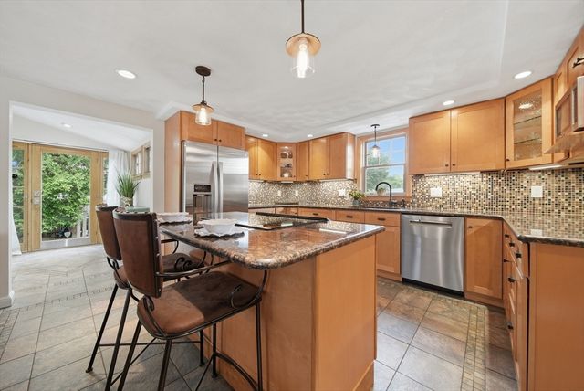 1 Summit Terrace, Peabody, MA 01960