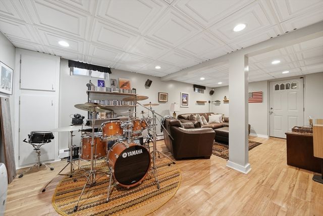 1 Summit Terrace, Peabody, MA 01960
