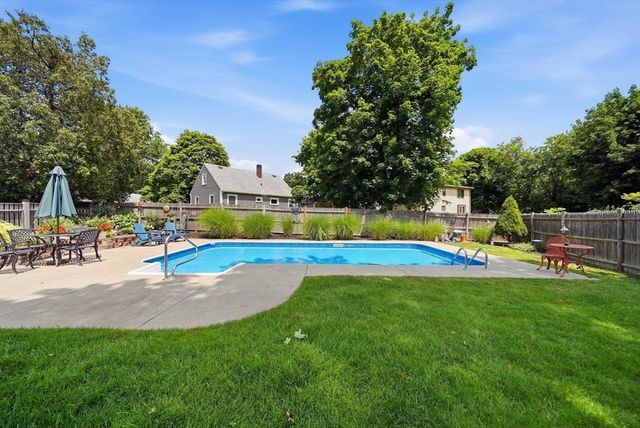 1 Summit Terrace, Peabody, MA 01960