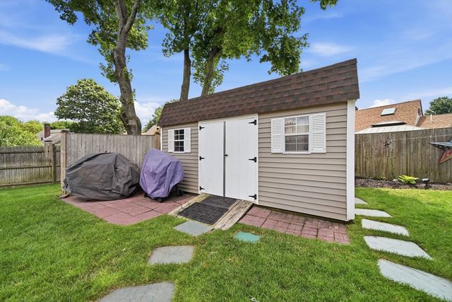 1 Summit Terrace, Peabody, MA 01960