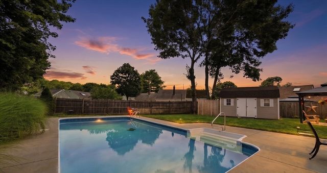 1 Summit Terrace, Peabody, MA 01960