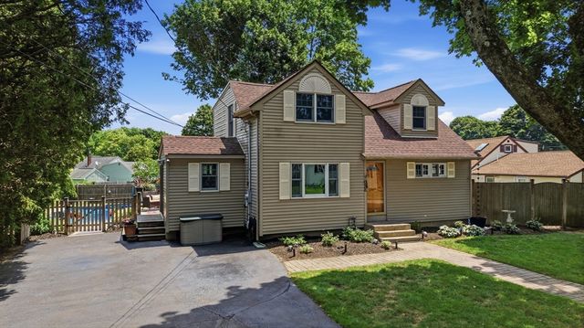 1 Summit Terrace, Peabody, MA 01960
