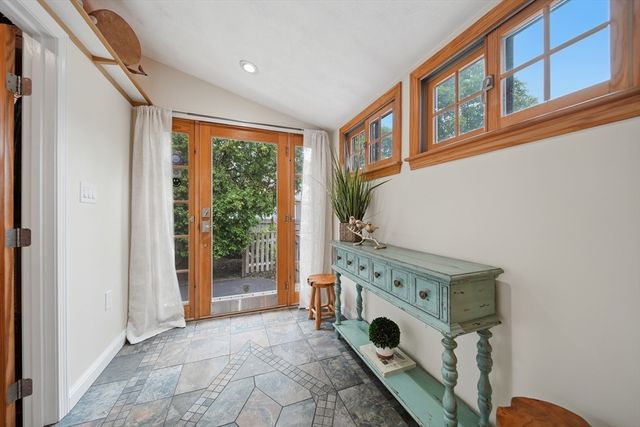 1 Summit Terrace, Peabody, MA 01960