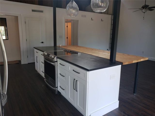 205 FAIRWAY DRIVE 205, Longwood, FL 32779