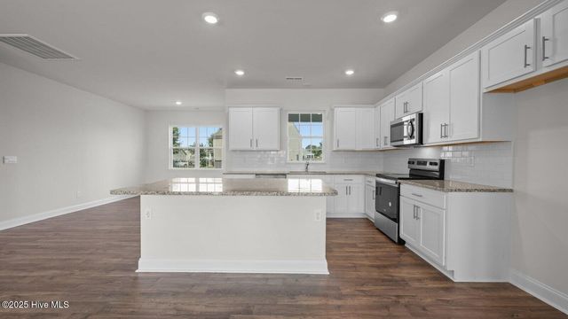 229 Lake Tyler Drive, New Bern, NC 28560