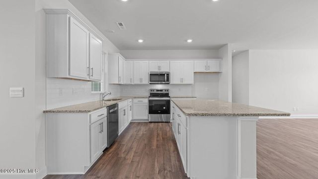 229 Lake Tyler Drive, New Bern, NC 28560