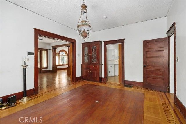 4771 Victoria Avenue, Riverside, CA 92507