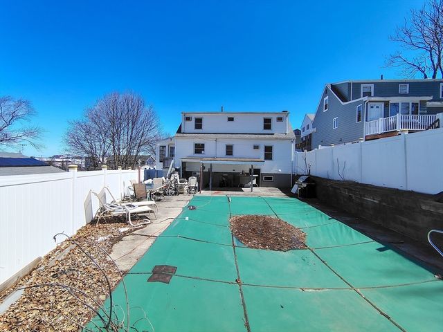 74 Thurlow Ave, Revere, MA 02151