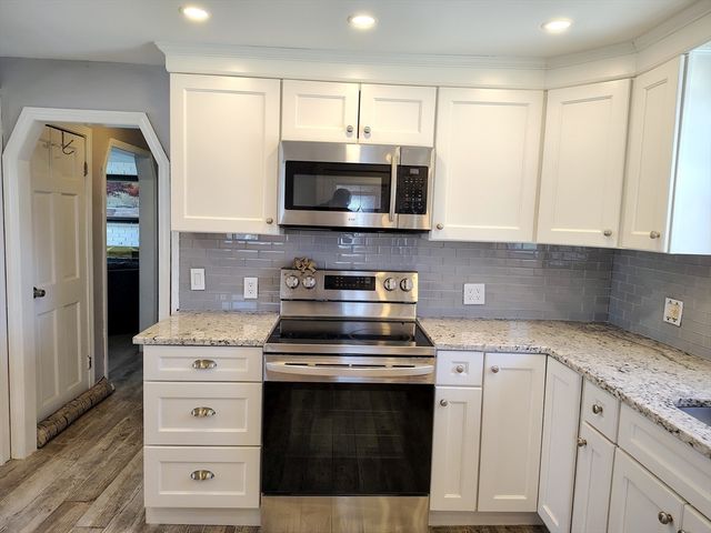 74 Thurlow Ave, Revere, MA 02151